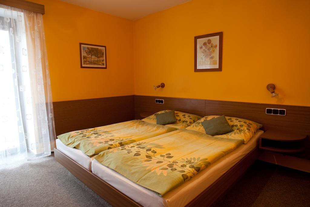 Hotel U Jiriho ฮุมโปเลซ ห้อง รูปภาพ